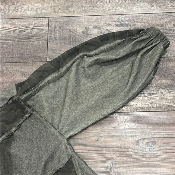 POL Camouflage Oversized Hoodie - Picture 8 of 8